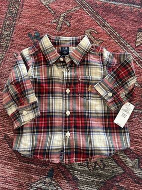 NWT BABY GAP 3-6 MONTHS RED & WHITE FLANNEL BUTTON DOWN